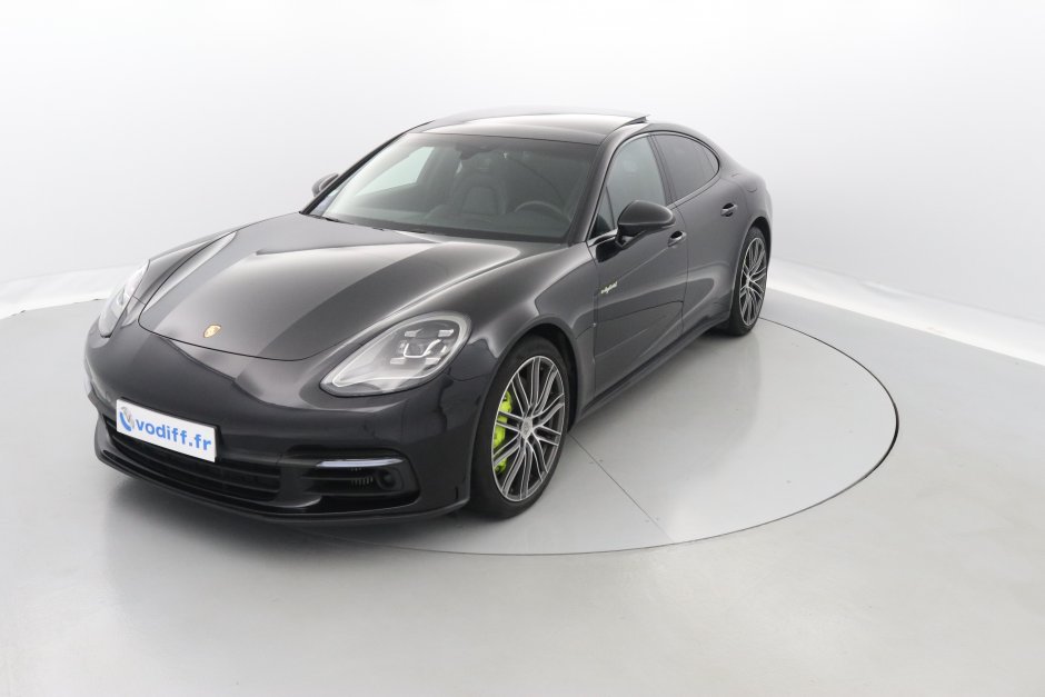PORSCHE PANAMERA 4 E-HYBRID 462 CV PDK Neuf 141 614 euros 