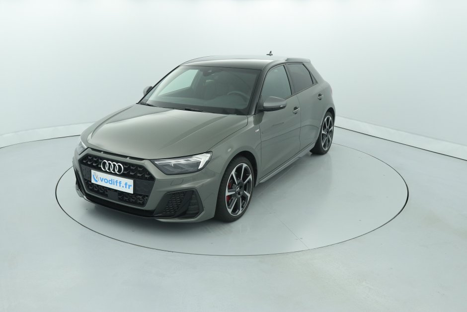 AUDI A1 SPORTBACK 40 TFSI 200 CV S-LINE S-TRONIC - Neuf 43 000 euros !!