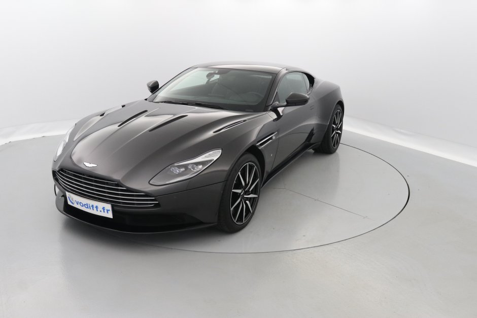 ASTON MARTIN DB 11 V12 COUPE 608 CV - Mod. 2018 - Neuf 249 000 euros 