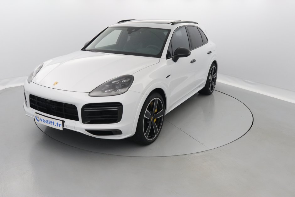PORSCHE CAYENNE TURBO S E-HYBRID 680 CV PDK - Mod 2020 - Neuf 214 000 euros 