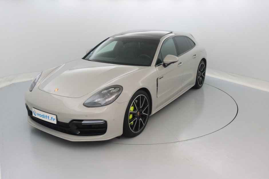 PORSCHE PANAMERA 4 E-HYBRID SPORT TURISMO 462 CV PDK - Neuf 160 000 euros 