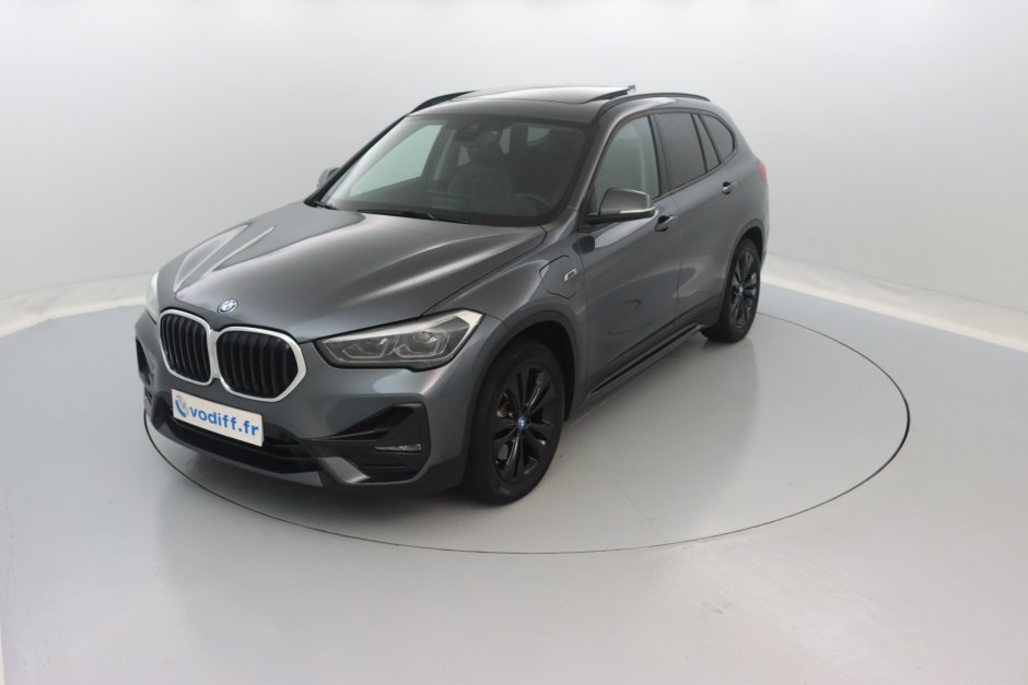 BMW X1 xDRIVE 25e 220 CV AUTOMATIQUE SPORT LINE - Neuf 61 000 euros 