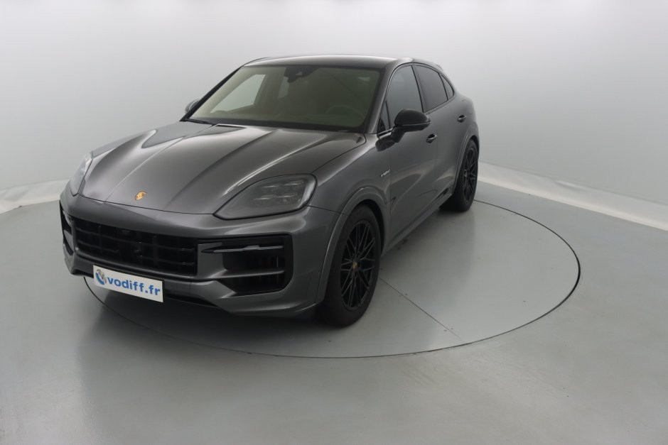 PORSCHE CAYENNE COUPE E-HYBRID 470 CV FACELIFT - Disponible 