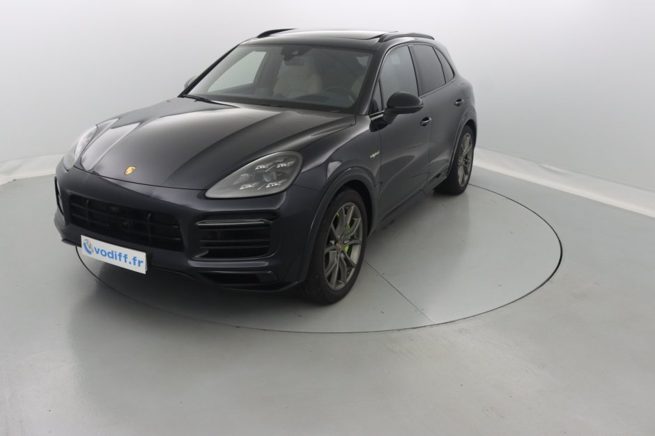 PORSCHE CAYENNE E-HYBRID 462 CV - 1ère main - Neuf 175 711 euros 