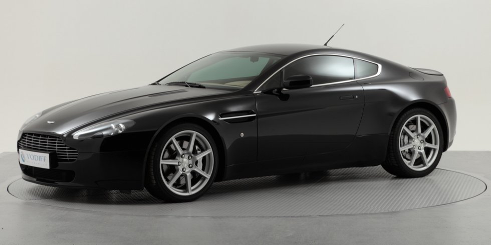 ASTON MARTIN VANTAGE V8