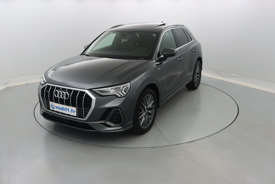 AUDI Q3 40 TFSI QUATTRO 190 CV S-LINE S-TRONIC - Neuf  65 700 euros 