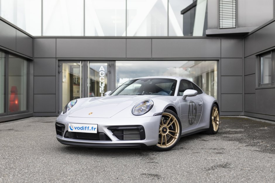 PORSCHE 992 LE MANS CENTENAIRE EDITION CARRERA GTS 480 CH PDK