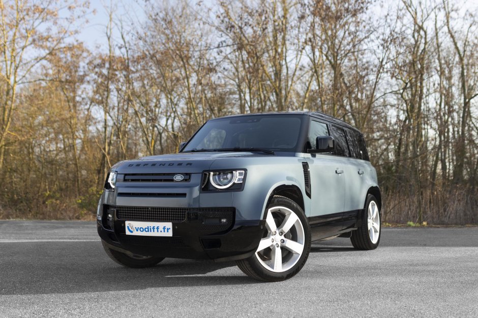 LAND ROVER DEFENDER 110 2.0 P400e X-DYNAMIC SE