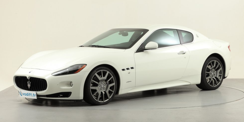 GRANTURISMO 4.7 L V8 440 CV BVR