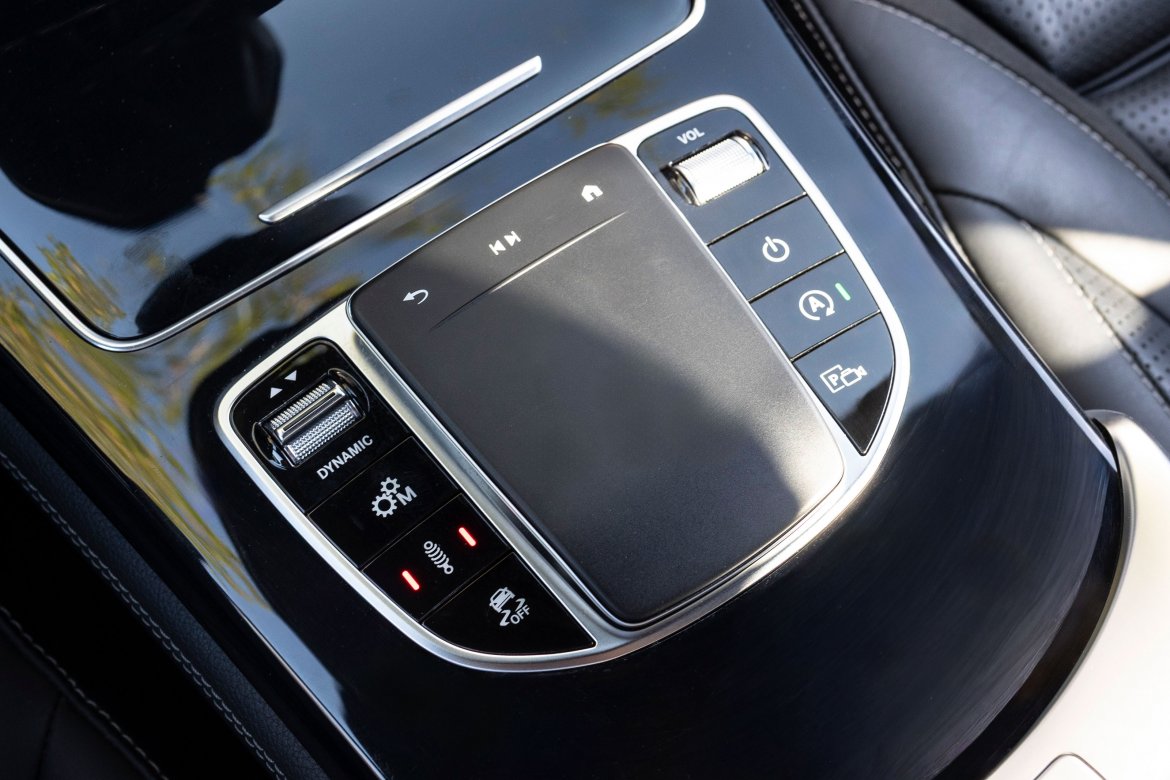 MERCEDES GLC 63 AMG 4-MATIC 476 CH AMG SPEEDSHIFT 9G - photo 12