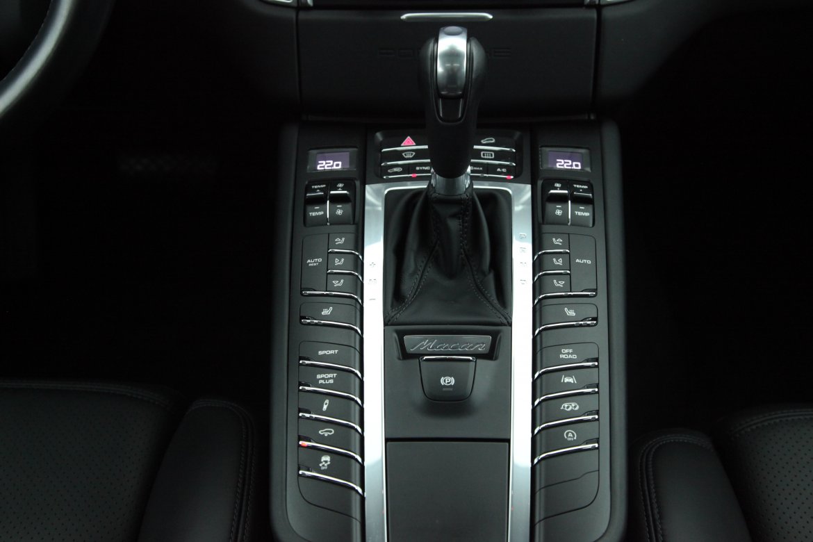 PORSCHE MACAN TURBO PACK PERFORMANCE 440 PDK  - photo 14
