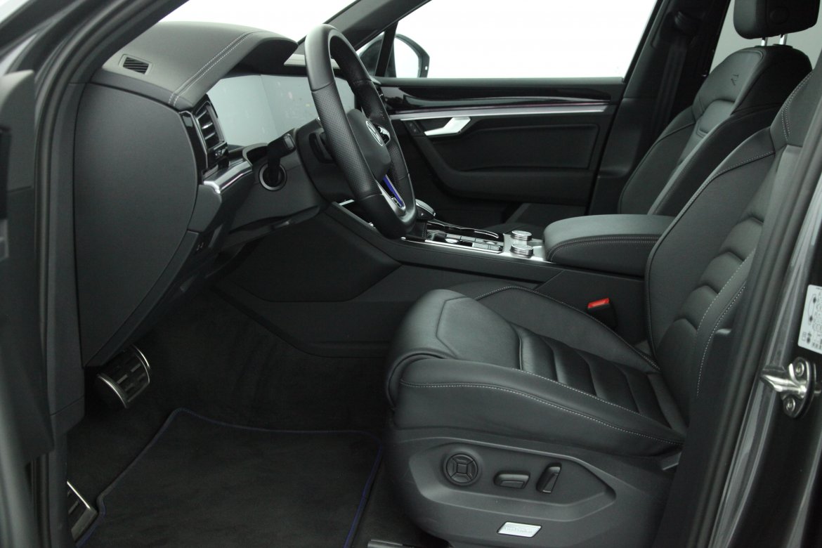 VOLKSWAGEN TOUAREG 3.0 TSI 462 HYBRID R - photo 10