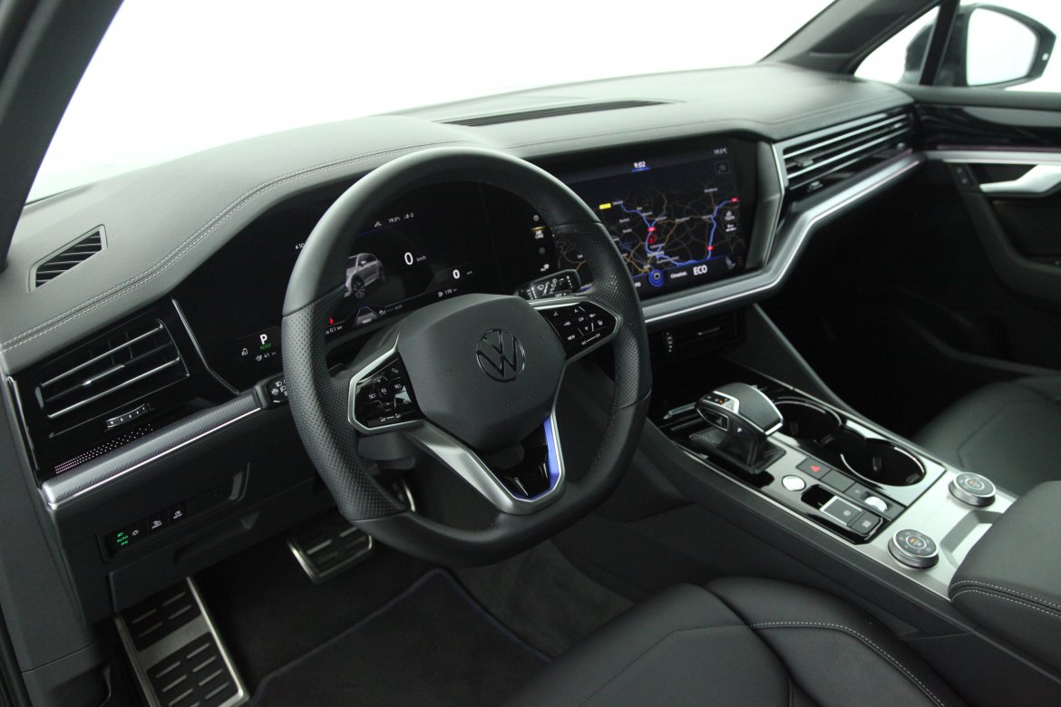 VOLKSWAGEN TOUAREG 3.0 TSI 462 HYBRID R - photo 11