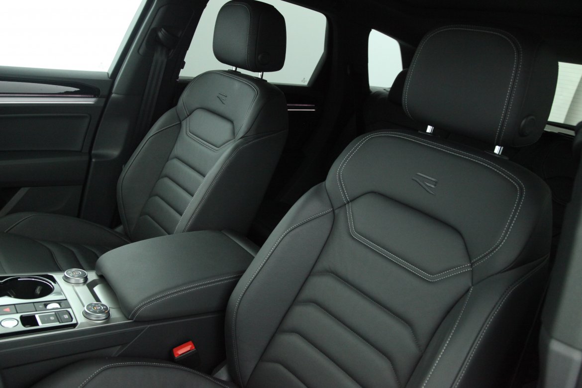 VOLKSWAGEN TOUAREG 3.0 TSI 462 HYBRID R - photo 16