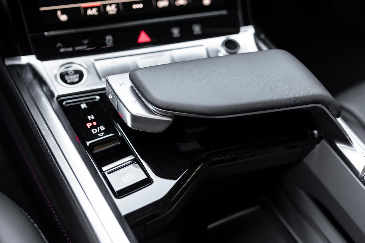 AUDI Q8 SPORTBACK E-TRON 55 S-LINE EDITION QUATTRO - photo 9