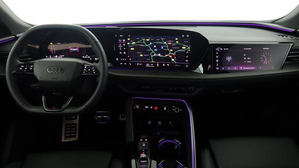 AUDI Q5 E-HYBRID QUATTRO EDITION ONE S-LINE S-TRONIC 299 CH - photo 12