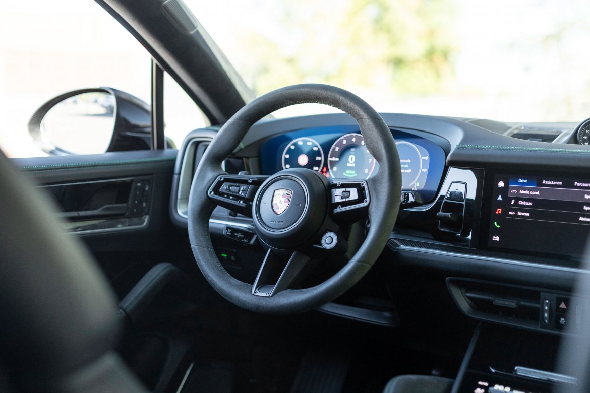 PORSCHE CAYENNE COUPE E-HYBRID 470 CH - 1ère Main - Neuf 178 000 Euros - photo 16