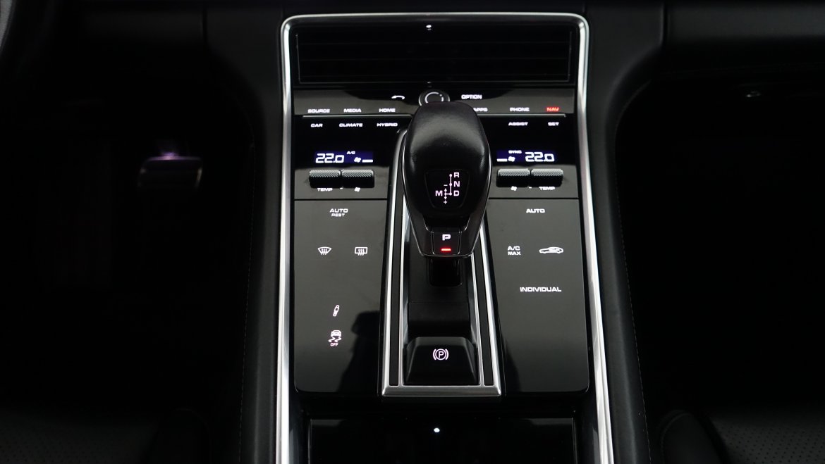 PORSCHE PANAMERA 4 E-HYBRID SPORT TURISMO 462 CV PDK - photo 15