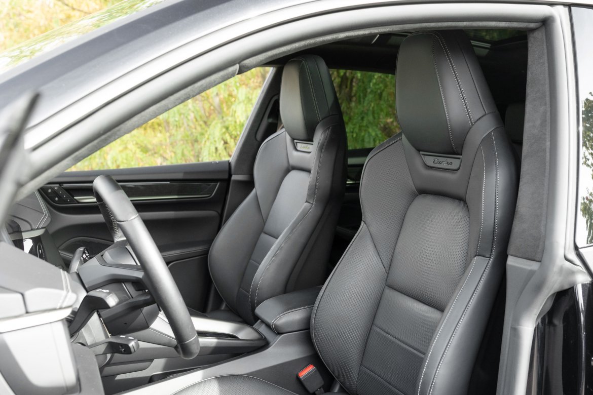 PORSCHE MACAN TURBO ELECTRIC 639 CH - photo 9