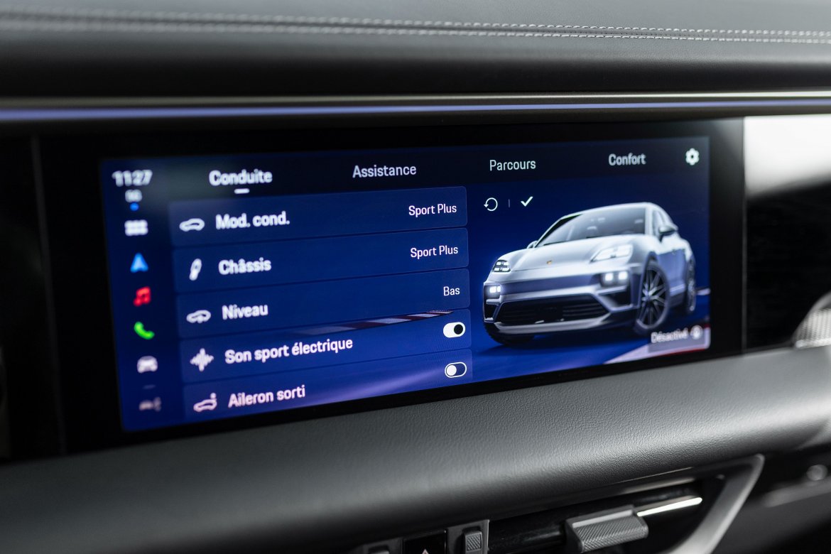 PORSCHE MACAN TURBO ELECTRIC 639 CH - photo 13