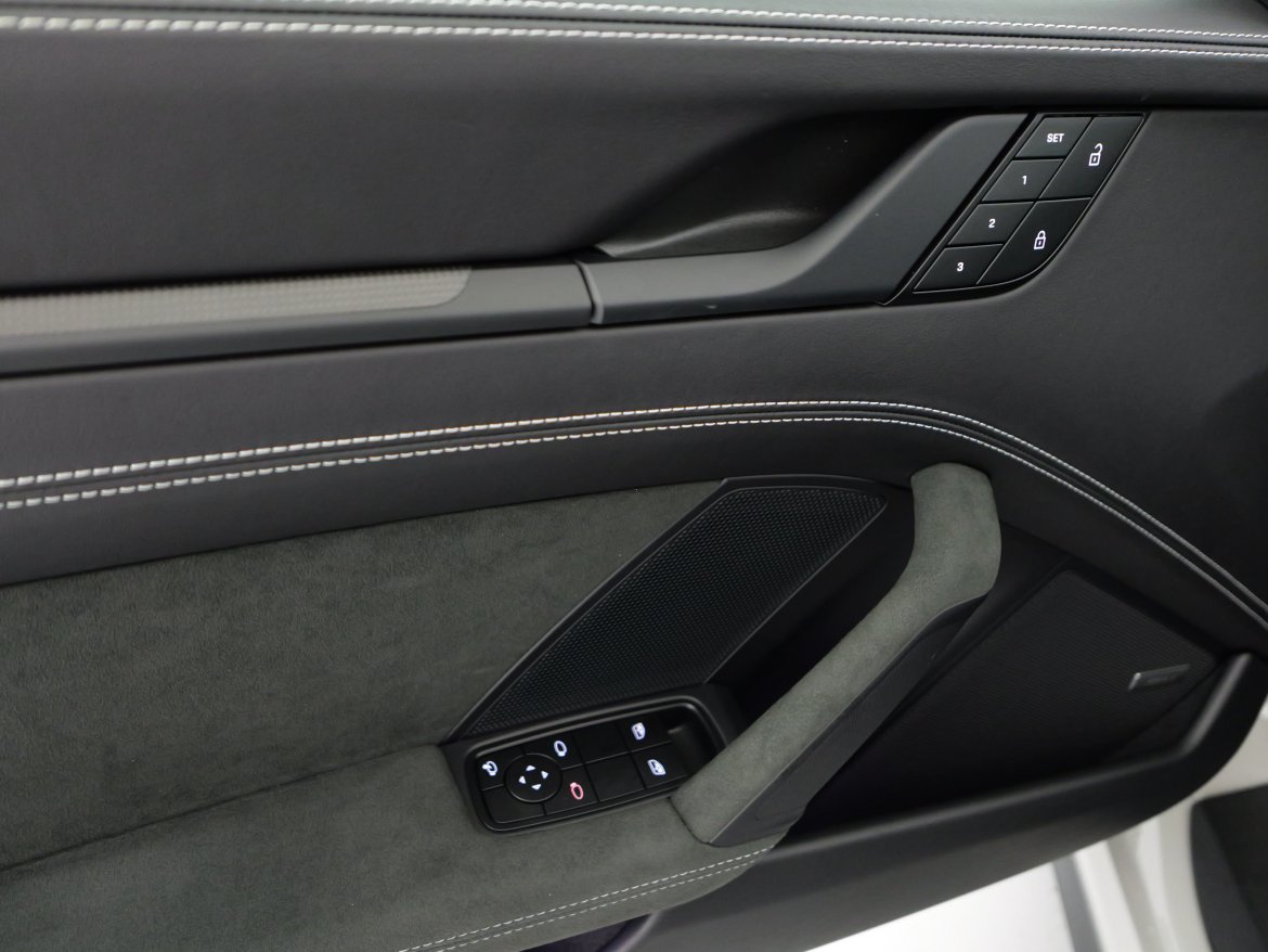 PORSCHE 992 TARGA 4 GTS 480 CH PDK - photo 19