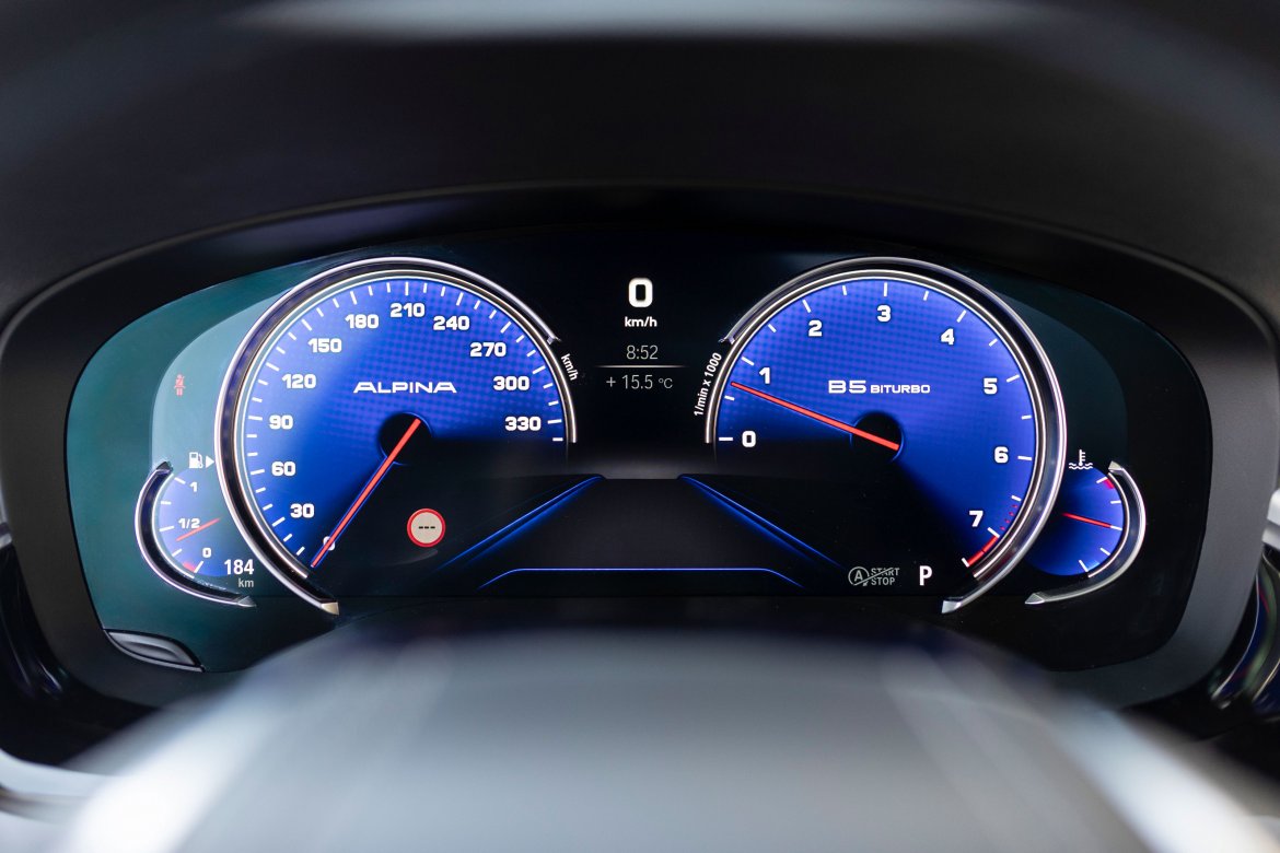  ALPINA B5 TOURING 608 CH  - photo 17